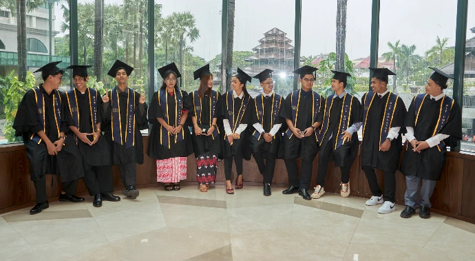 NiT College Campus and Learning Environment